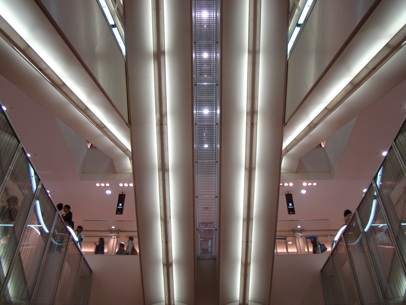 Illustration for article titled Escalators of Tokyo: a Visual Encyclopedia of a City's Moving Staircases
